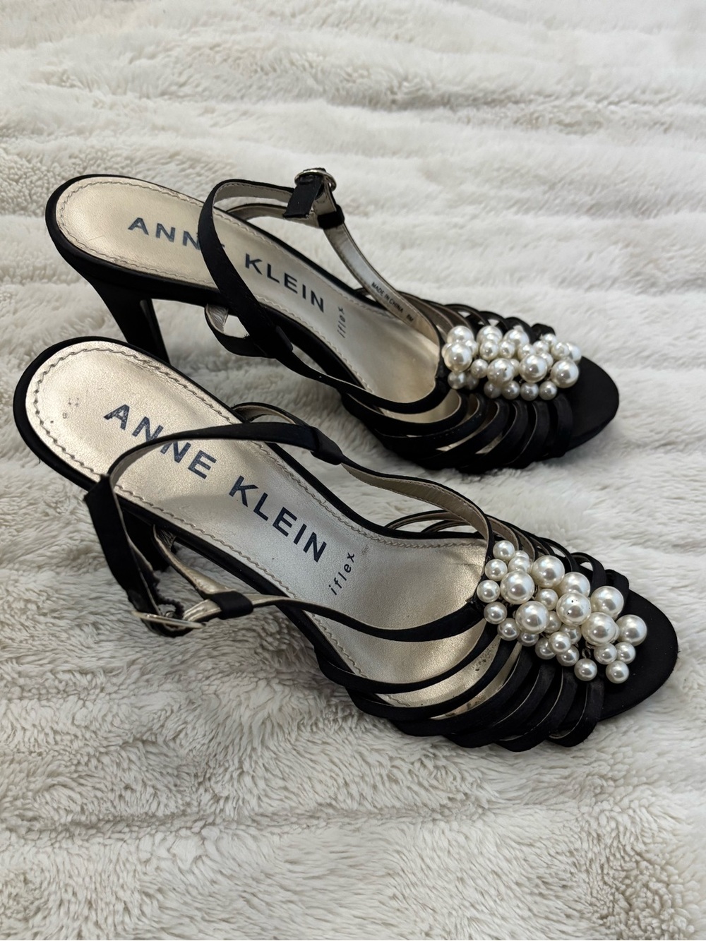Anne Klein Black Satin Slingback Heels with Pearl Cluster Size 7.5